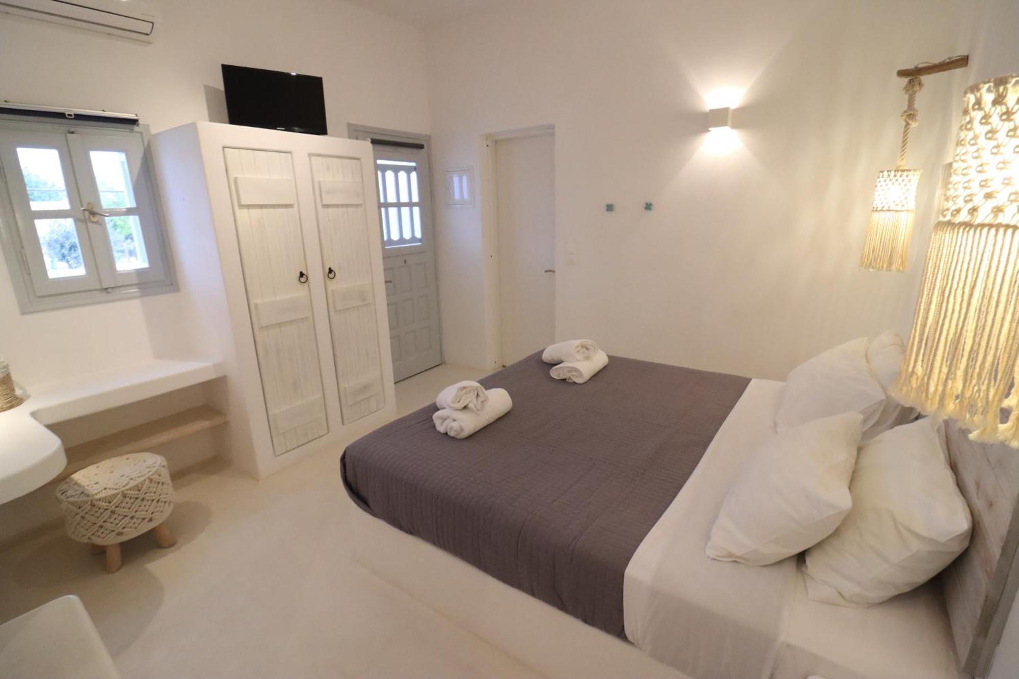 Naxos City Flisvos Beach Studios מראה חיצוני תמונה