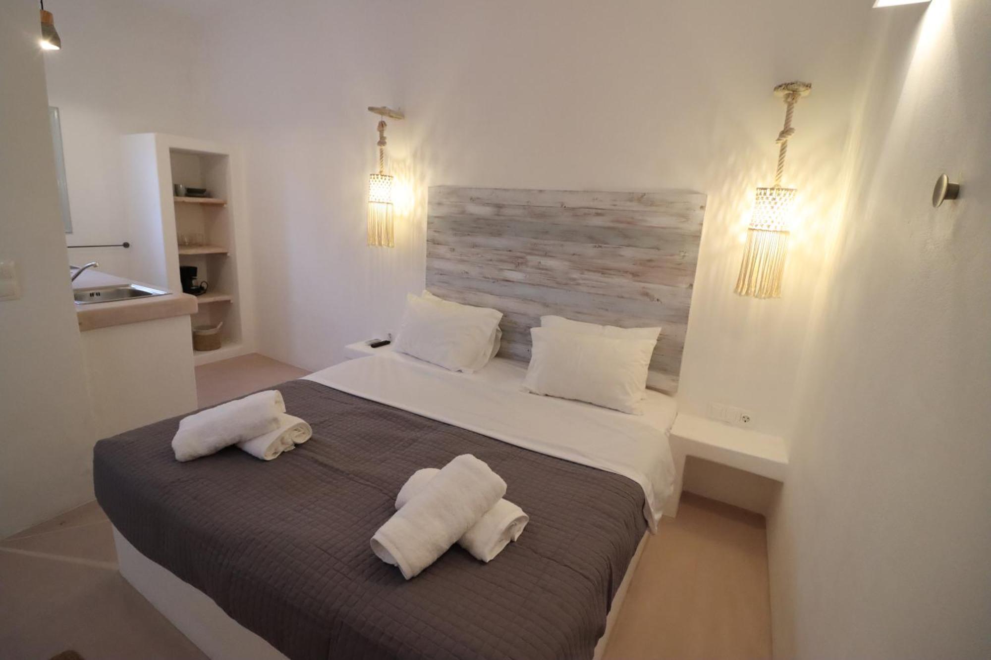 Naxos City Flisvos Beach Studios מראה חיצוני תמונה
